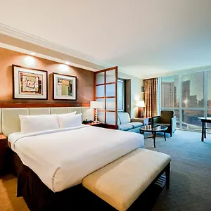  Apartment Two-bedroom Conjoined Studio W/balcony & Strip View At Signature United States